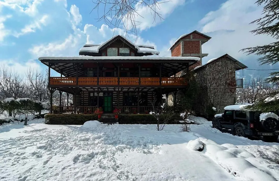 Stayvista At The Kathguni House In Manali With Private Lawn-1