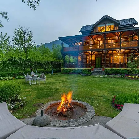 Stayvista At The Kathguni House In Manali With Private Lawn-2